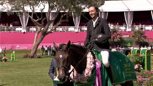Guerdat und martin fuchs belegen nun die plätze 2 und 3. Martin Fuchs Triumphiert Im Rolex Grand Prix In Dinard Christian Ahlmann Und Clintrexo Z Werden Dritte Spring Reiter De