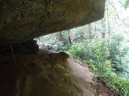 Bukit batu means hill of rock in malay. Gunung Batu Putih Gunung Bagging