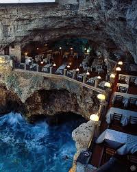 Conveniently located restaurants include joya canti di stagione, mint cucina fresca, and puro ristorante giapponese. Ristorante Grotta Palazzese Senso Gietvloeren