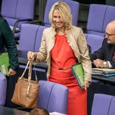 Als moderne frau war sie der antityp zu den älteren genossinnen mit ihren doppelnamen und lila tüchern. Manuela Schwesig Ist Schwanger Panorama