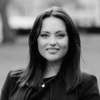 Anna Thompson, Financial Adviser in FARNBOROUGH