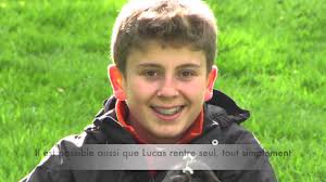 Lucas avec sa maman, nathalie. Sos Enfants Disparition Inquietante De Lucas Tronche Un Mineur Age De 16 Ans Relance Disparitions Recentes Les Nouvelles