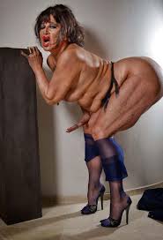 Horny Lady Amanda ft. Amanda Moreno: High Heels, Stockings, Solo, Mature,  Ass Porn | Faphouse