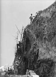 It ends with soldiers desperately searching the battlefield for a bible. Hacksaw Ridge Wikipedia