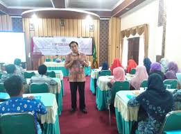 Similar to mpi_gather, mpi_reduce takes an array of input elements on each process and returns an array of output elements to the root process. Ketua Pdm Kudus Kader Muhammadiyah Itu Nyah Nyoh Pwm Jawa Tengah