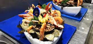 Au P Tit Mareyeur Granville Plateaux De Fruits De Mer A Granville