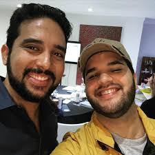 Jean Henriquez's Instagram, Twitter & Facebook