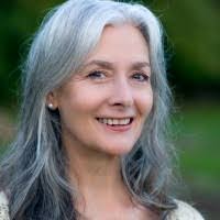 Lauren Beaton's Instagram, Twitter & Facebook