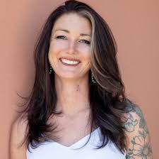 Crystal Buzzell's Instagram, Twitter & Facebook