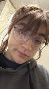 EDIT TO ADD: Respectfully please do not send random friend requests to me  thanks Hi all! I just wanted to introduce myself and share a photo I took.  I'm Erin, I'm 27.