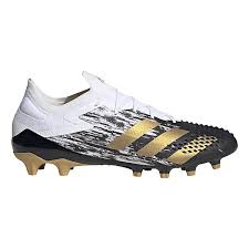 Die fußballschuhe der deutschen marke begeistern mit einer farbenfrohen optik und vielen schönen details, natürlich zugleich aber auch mit einer exzellenten verarbeitung. Fussballschuhe Fussballschuhe Adidas Mytoys