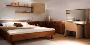 Secondo il feng shui una camera da letto equilibrata, supporta la nostra salute e apporta equilibrio nella vita emotiva, specialmente per quello che riguarda i rapporti sentimentali. Consigli Per Arredare In Stile Feng Shui