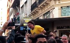 3 hours ago · 'por falar em facada, bolsonaro pode vetar a facada do fundão eleitoral', diz renan relator da cpi da covid pediu que jair bolsonaro vete o aumento do fundo partidário para r$ 5,7 bilhões. Bolsonaro Leva Facada Durante Caminhada Em Minas Gerais Noticias Revide