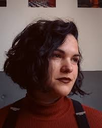 Sandra Warth's Instagram, Twitter & Facebook