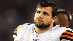 Ex-NFL Star Peyton Hillis Releases Statement of Gratitude After Near-Death  Drowning