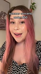 Kate Napier's Instagram, Twitter & Facebook