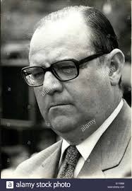 Raymond barre -Fotos und -Bildmaterial in hoher Auflösung