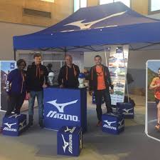 Presentoirs Chaussures Mizuno 1 Presentoir Chaussure Mizuno Chaussure Running