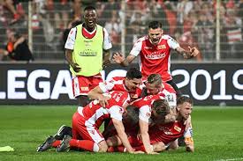Union berlin has received much more yellow cards in average than bayern munchen on the last 10 contests. Fc Union Berlin Reaches Bundesliga Berlin De