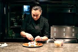 Do yo.u think there's a slight possibility that elia just might have a little advantage over the other competitors? Meals From Memory Los Colibris Chef Elia Herrera Makes Chiles En Nogada Trnto Com