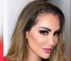 La bailarina aprovechó para aconsejar sobre cirugías a su amiga lis vega y a ninel conde, y les pidió que dejen de usar lentes oscuros para tapar su rostro después de sus operaciones. Comparan A Ninel Conde Con Lyn May Tras Cirugias Esteticas Ella Se Enoja Y Responde