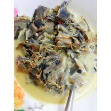 Untuk menu jantung pisang masak lemak, ia sama je macam membuat resepi masak lemak yang lain, cuma bahan utama bukan ikan, bukan daging, bukan pucuk paku, tetapi jantung pisang. Facebook