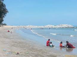 One of the most popular beaches in kelantan, pantai irama with plenty of mouth watering stalls, stunning view as well as a perfect. Bercuti Ke Kelantan Pantai Irama