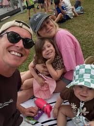 🤎🍫Cleo is a Kinder Suprise kid and she has gone absolutely wild over the  new Natoons Cubs range and has loved exploring her surroundings with her  new friends! The chocolate wasn't the