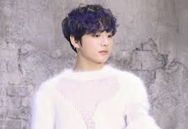 If it isn't confusing and chaotic, it isn't run bts! Bts Jungkook Makes Fans Fall In Love With His Cover Of 10 000 Hours