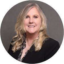 Amanda Nevins's Instagram, Twitter & Facebook