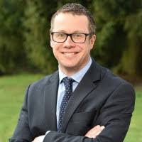 Derek Holden's Instagram, Twitter & Facebook