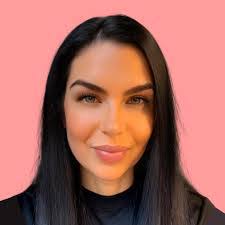 Maritza Albaladejo's Instagram, Twitter & Facebook