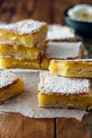 These Lemon Bars Are Sour And Sweet And Very Easy To Make Buttery Shortbread Crust Meets Tangy Lemon Curd Fillin Lemon Bars Recipe Lemon Pie Bars Bars Recipes
