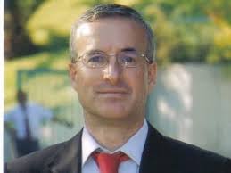 Querida comunidad del CVD, Les comunicamos el fallecimiento del ex alumno Felipe  Tagle Vargas, generación 1976. Enviamos un gran abrazo a su familia y  amigos en este difícil momento.