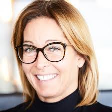 Laurie Monette's Instagram, Twitter & Facebook