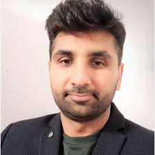 Excellent atmosphere with street's colored with Tcs black n pink ..