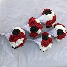 In this article you will find ideas for stylish bridal bouquet in black and white color. Wedding Flowers Black And White Flowers For Wedding Bouquet