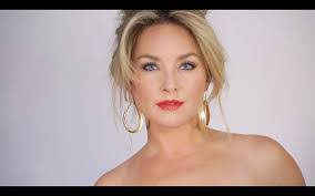 Kimberly Metz's Instagram, Twitter & Facebook