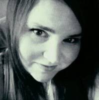 Amanda Shouse's Instagram, Twitter & Facebook