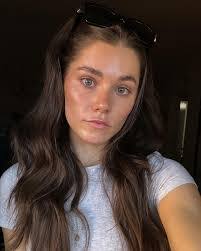 Amanda Faith's Instagram, Twitter & Facebook