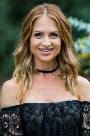 Diy Expert Maria Provenzano Home And Family Hallmark Home And Family Hallmark Channel