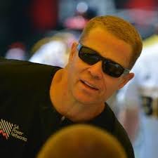 Jon Mchenry's Instagram, Twitter & Facebook