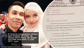 Susulan kenyataan yang dikeluarkan dalam sidang media hafiz hamidun, netizen mula menyalahkan joy revfa kerana tindakannya menghebahkan isu perkahwinan mereka hingga menjadikan kes itu lebih rumit. 2 Dokumen Ini Dakwa Joy Revfa Masih Berstatus Isteri Orang Ketika Bernikah Dengan Hafiz Hamidun The Reporter