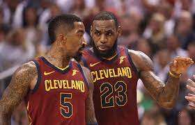 Lebron james is the most dynamic basketball player since michael jordan, but that doesn't stop nba fans from creating brutal lebron memes that make fun of him. Lebron James Furiously Reacted To J R Smith S Game Changing Mistake