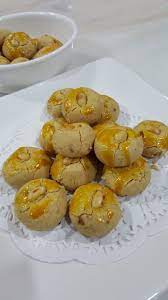 Dari segi kegunaan, kacang tanah paling banyak digunakan untuk dibuat menjadi minyak. My Homerecipes Biskut Kacang Tanah Tradisi