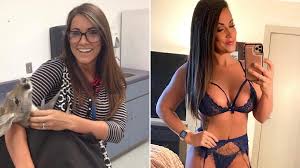 Teacher quits to be OnlyFans sex star making double her school salary in a  week | Metro News