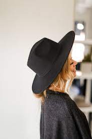 Chic Wide Brim Fedora Hat In Black In 2021 Wide Brim Fedora Hats For Women Outfits