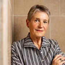 Dr Elizabeth M Guild