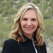 Lisa Lasick's Instagram, Twitter & Facebook