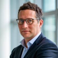 3600+ "Lipp" profiles